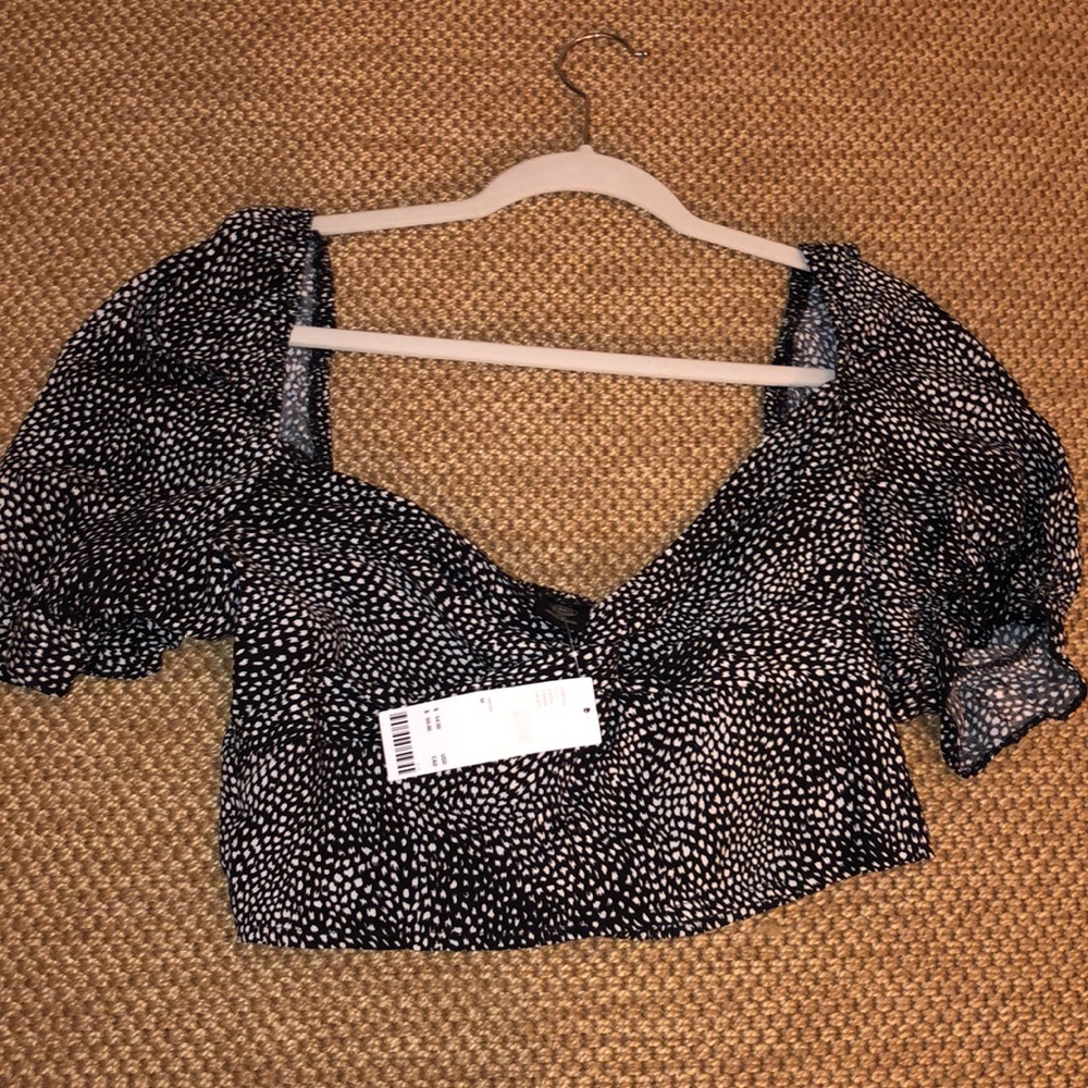 Black and white urban outfitters top size Medium